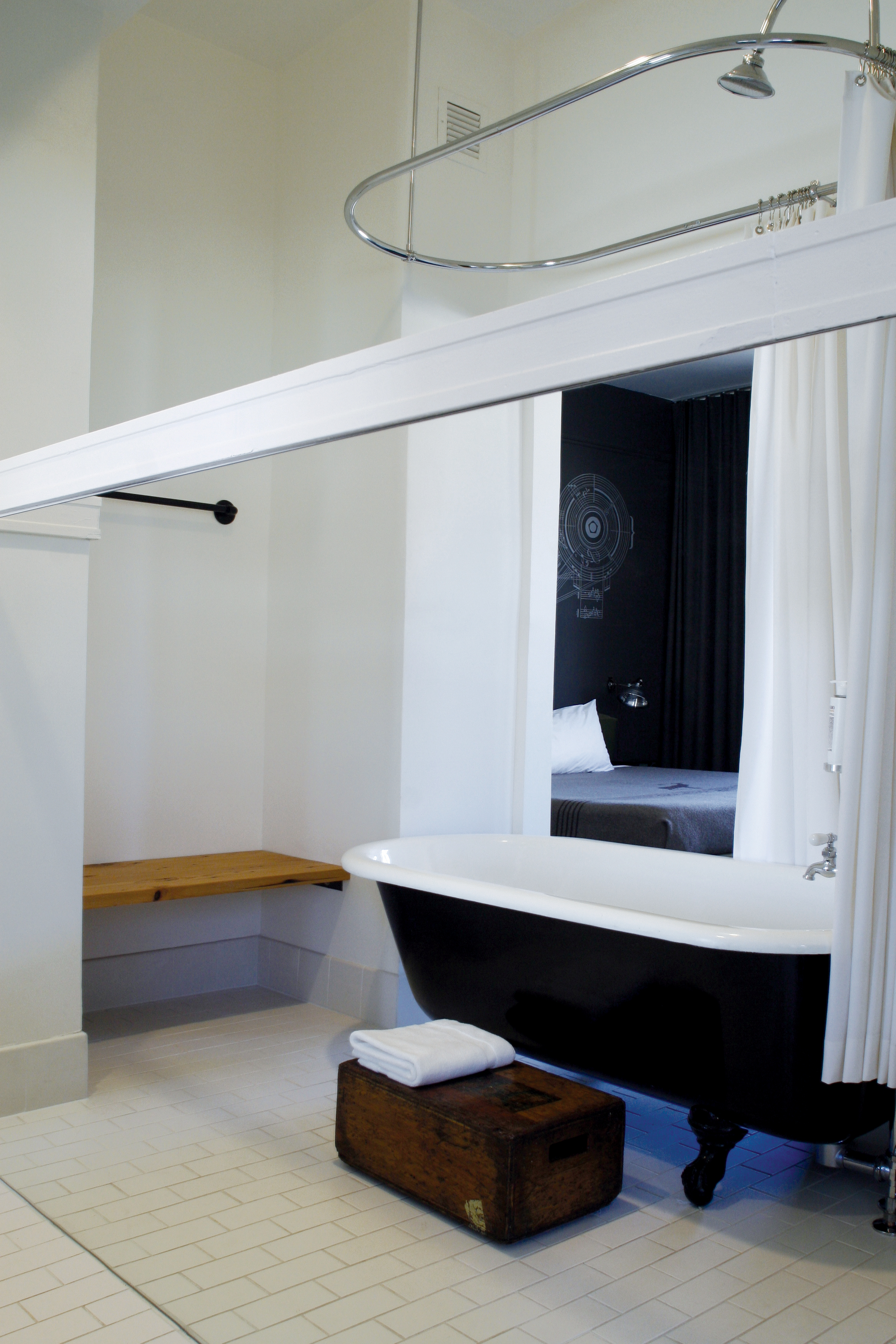 415 bath reflection low 415 bath reflection low